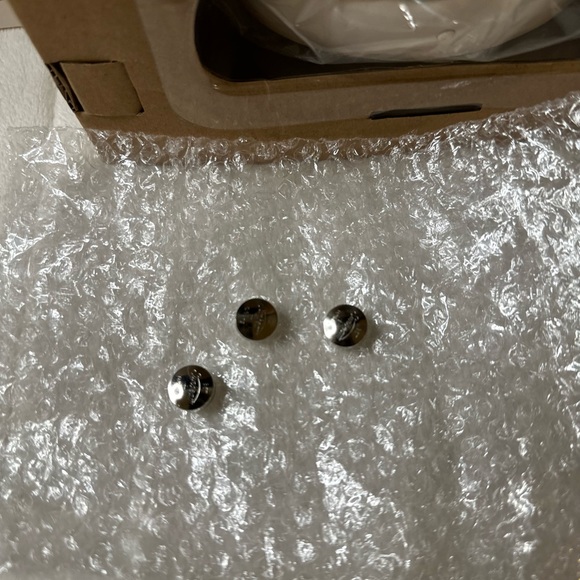 Hallmark Keepsake “Where’s Santa’s Stuff?” Interactive Ornament & Storybook Set - Picture 9 of 11